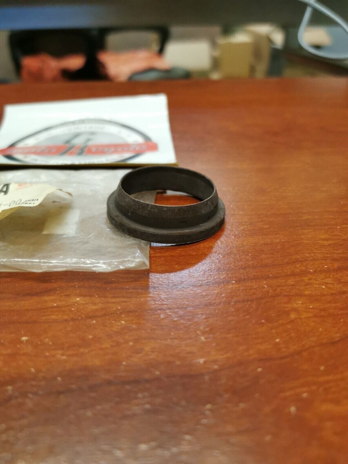 NOS Yamaha IT465 IT250 IT175 YZ125 YZ250 YZ465 DUST SEAL 3R4-23144-00-00 Y93
