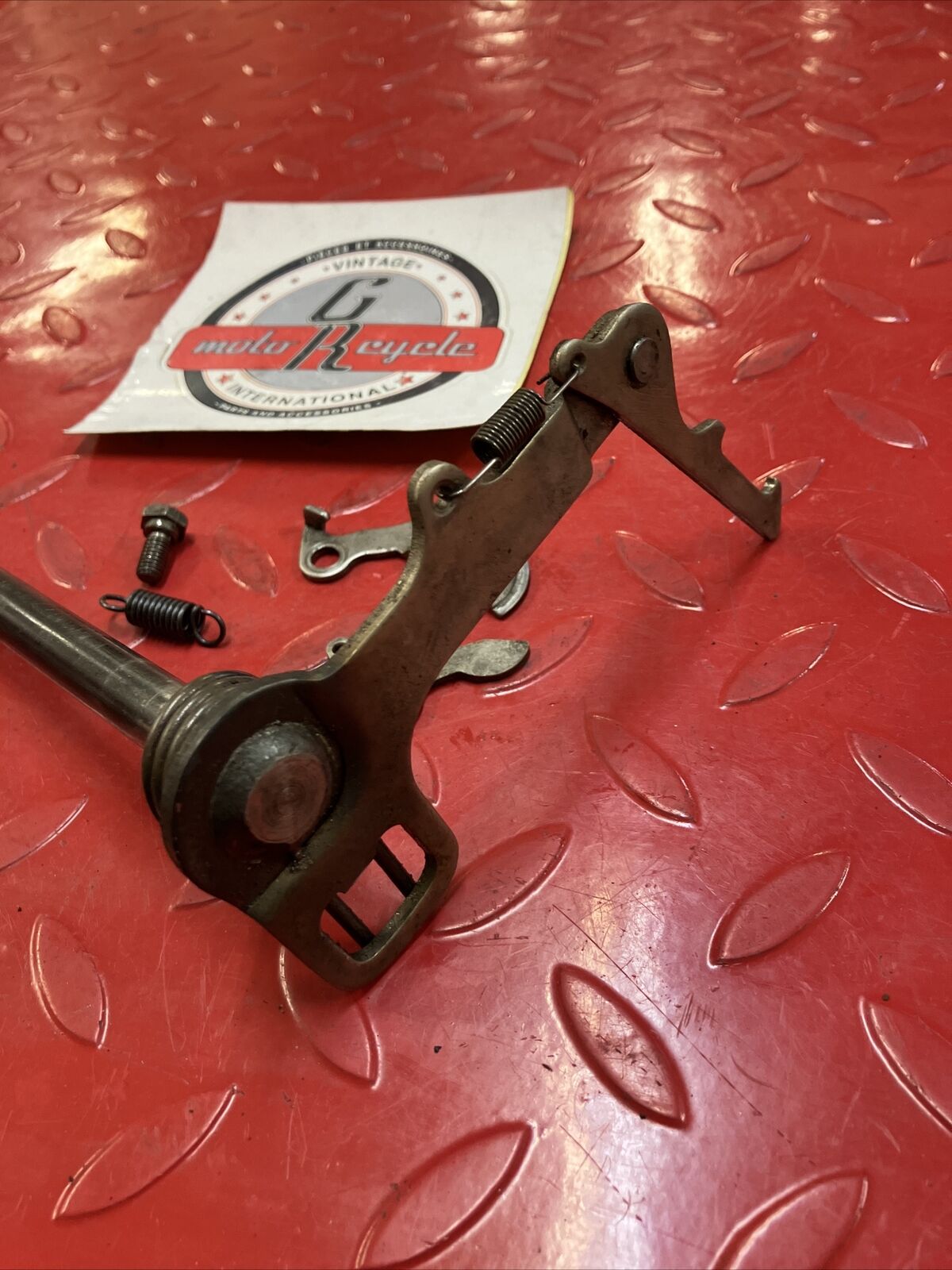 Kawasaki G4TR 1972 transmission gearshift gear shift shaft spindle