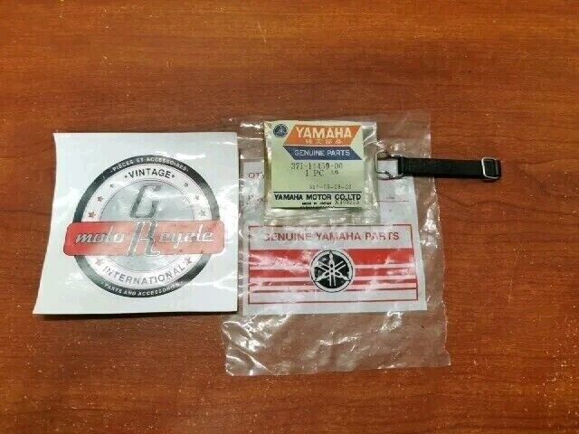 NOS Yamaha 1974 TX500 1975 XS500 HOLDER 371-14459-00-00 Y180