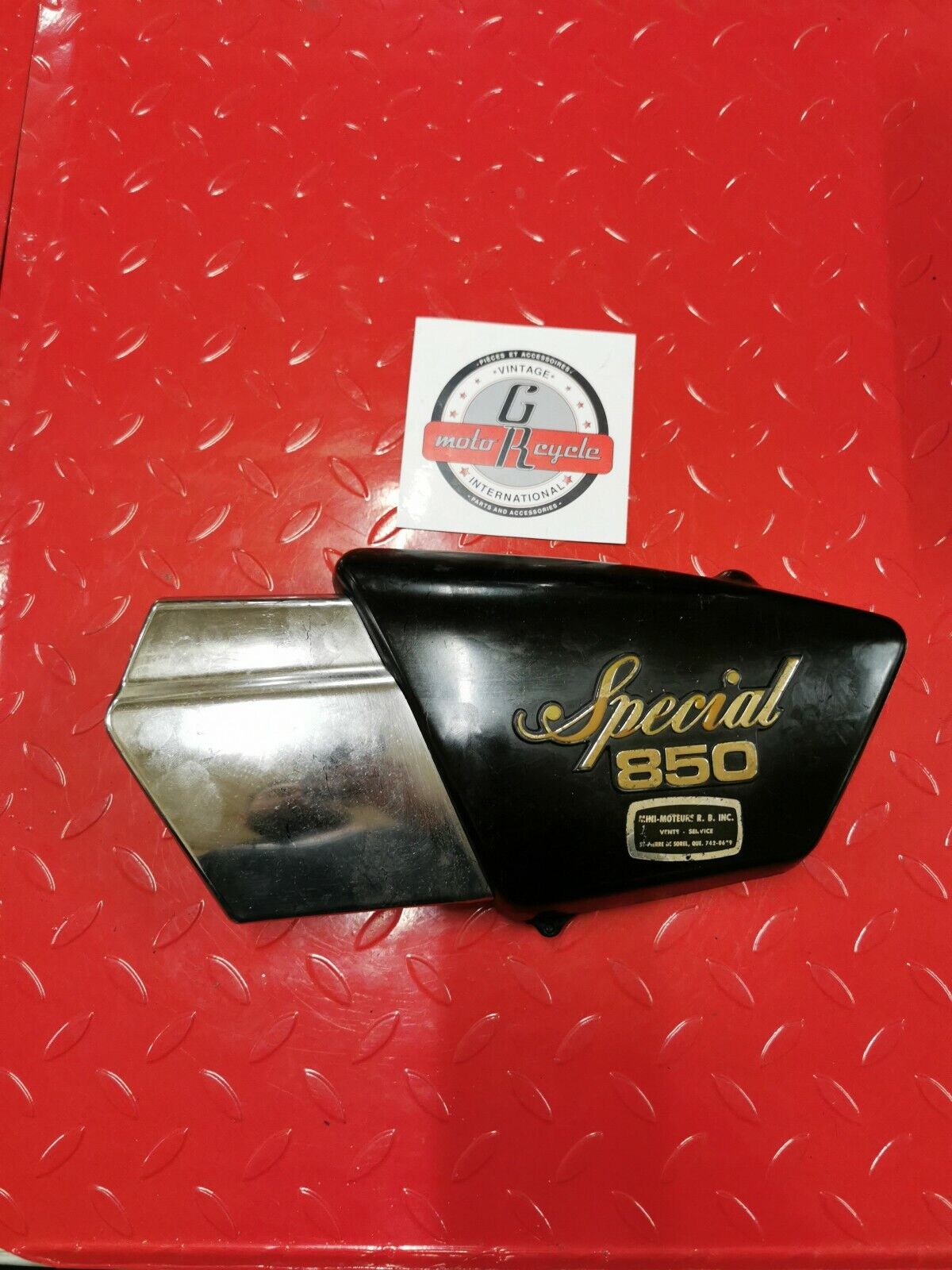 Yamaha XS850SG 1980 XS850 special left side cover panel fairing