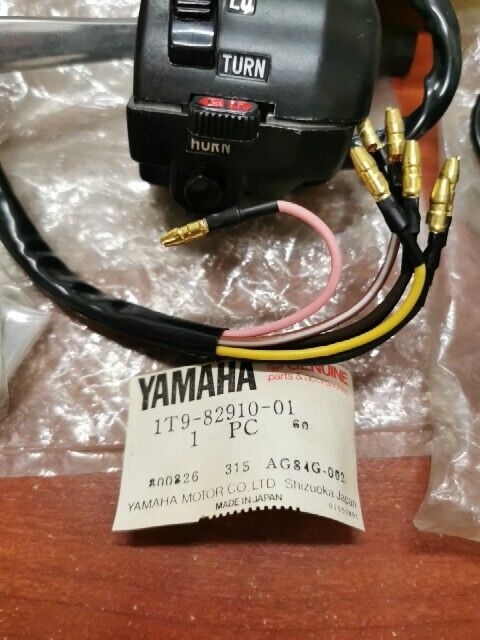 NOS Yamaha LEVER HOLDER 1T9-82910-01-00 & 1T9-82920-50-00 S 1T9-82920-X0-00 Y115