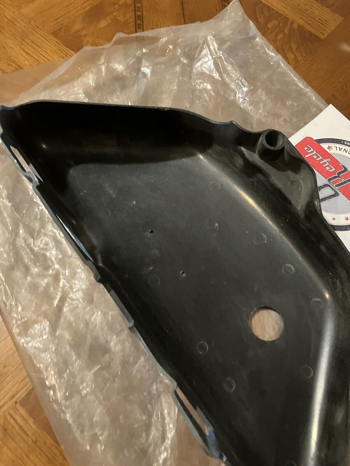 NOS Kawasaki S1 S2 1973 RIGHT SIDE COVER PANEL OIL TANK COVER 36007-031-93 K35 2