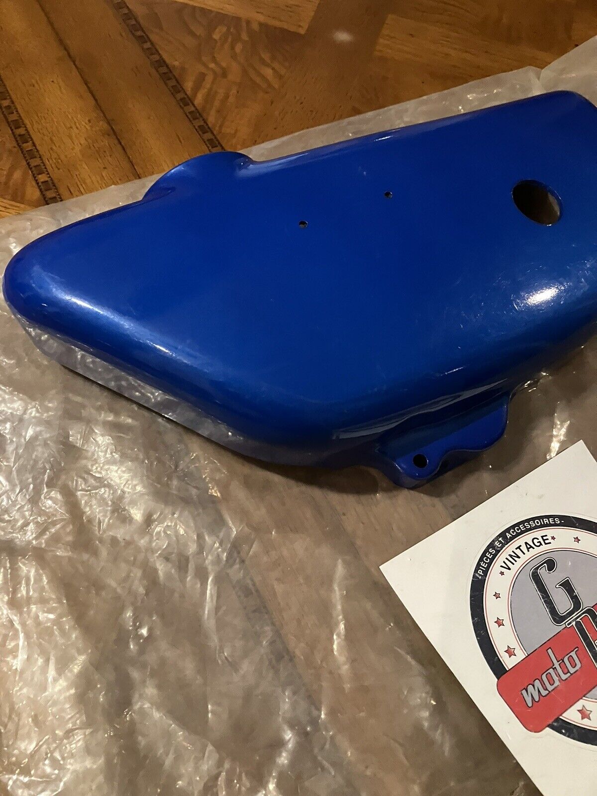 NOS Kawasaki S1 S2 1973 RIGHT SIDE COVER PANEL OIL TANK COVER 36007-031-93 K35 2