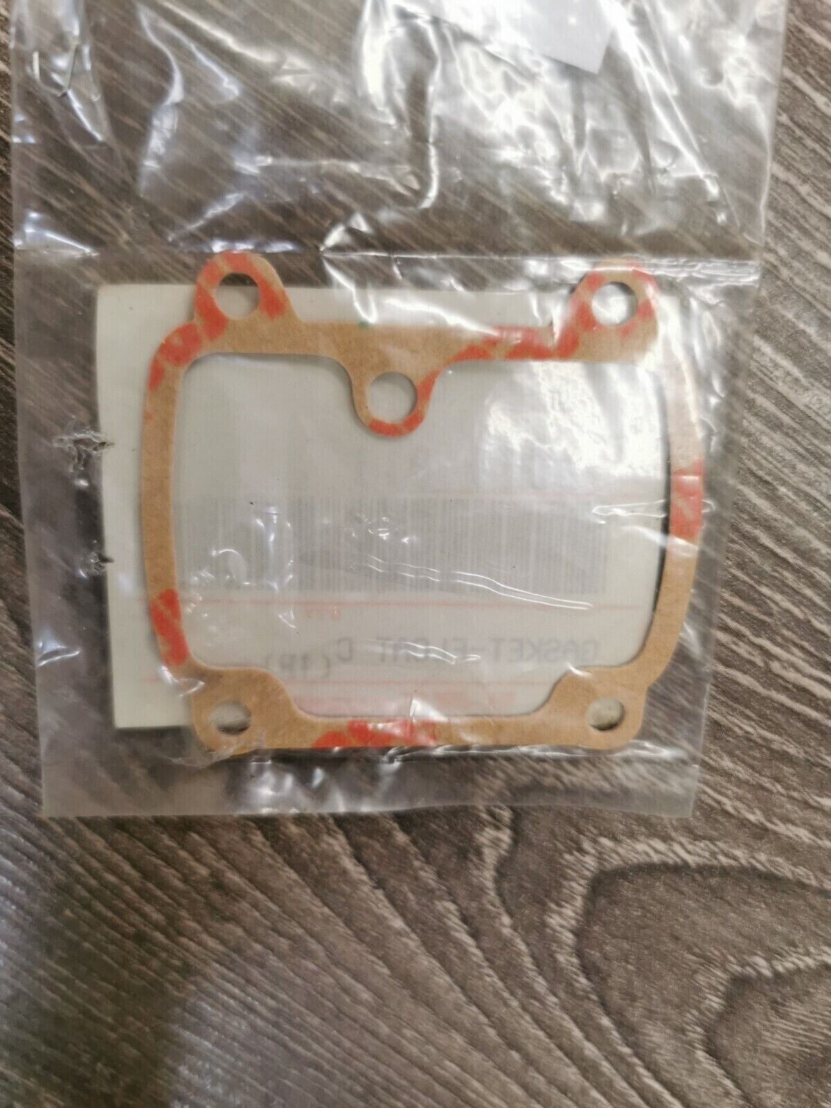 NOS KAWASAKI KV75 MT1  1971 - 1982 GASKET 16019-011 K31