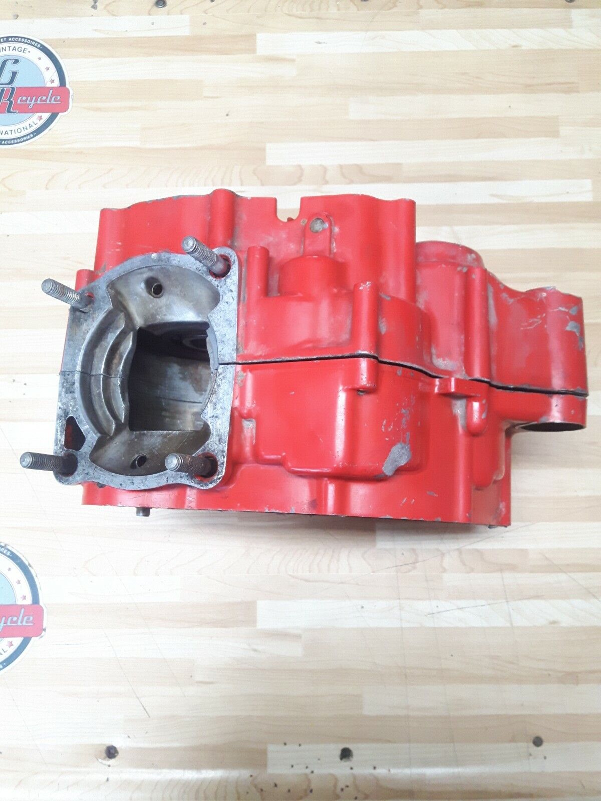 Honda CR125R 1981 crankcase crank case motor left right matching 111A0-KA3-000 2