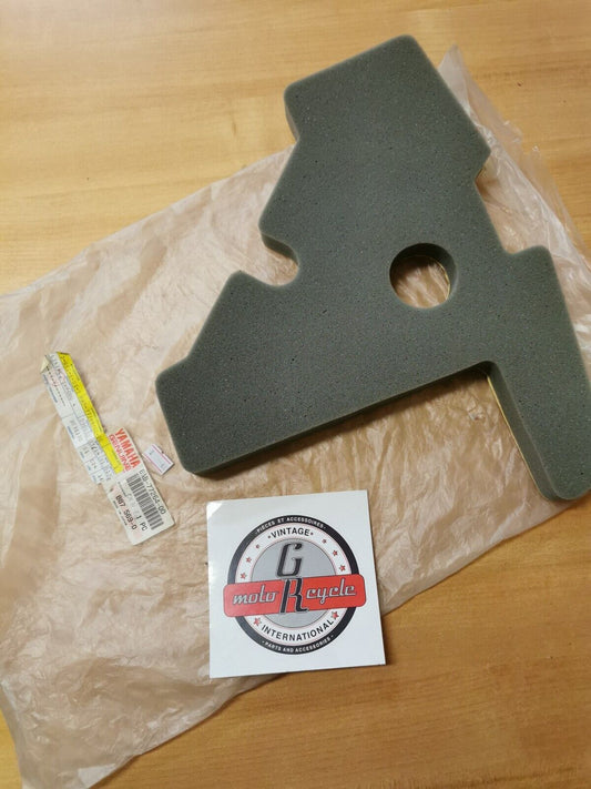 NOS YAMAHA VMAX500 1994 - 1996 LINING SHROUD 4 8AB-77264-00-00 Y37