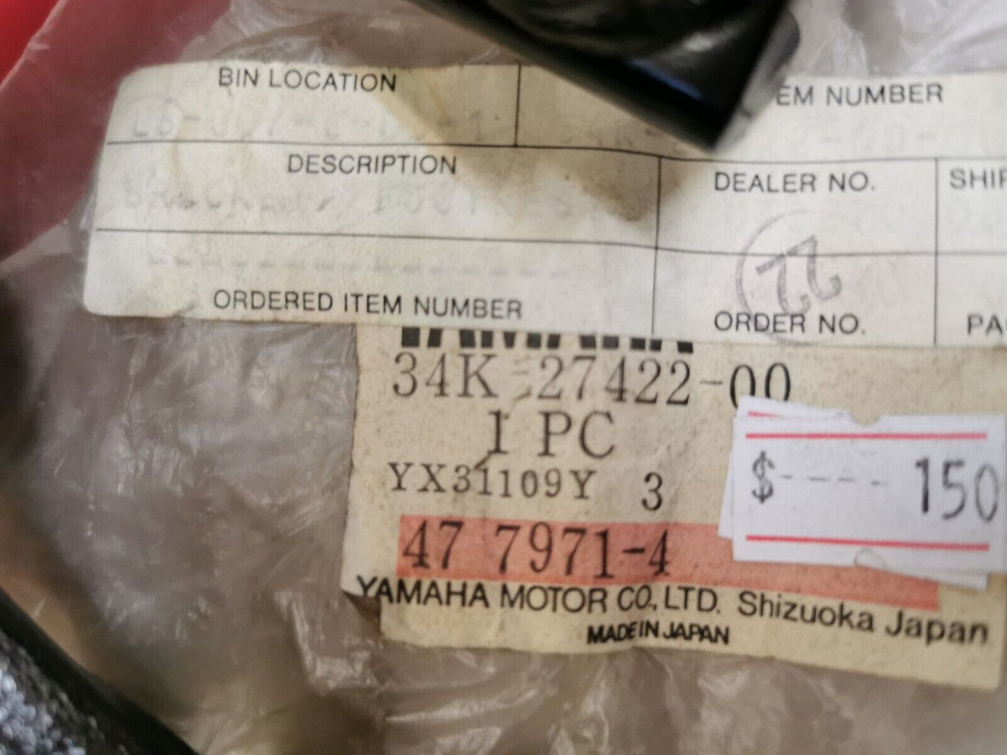 NOS YAMAHA 1986 TT600 BRACKET  FOOTREST 2  OFFROAD  34k-27422-00  Y15