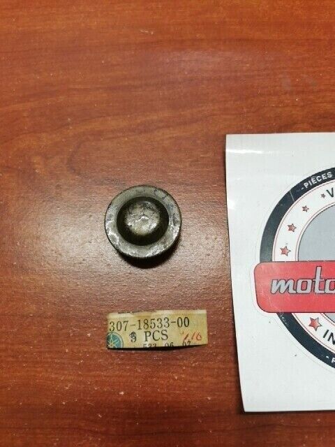 NOS Yamaha AS2C CS3 CS5 LS2 RD125 RD200 YL1 BLIND PLUG 307-18533-00-00 Y116
