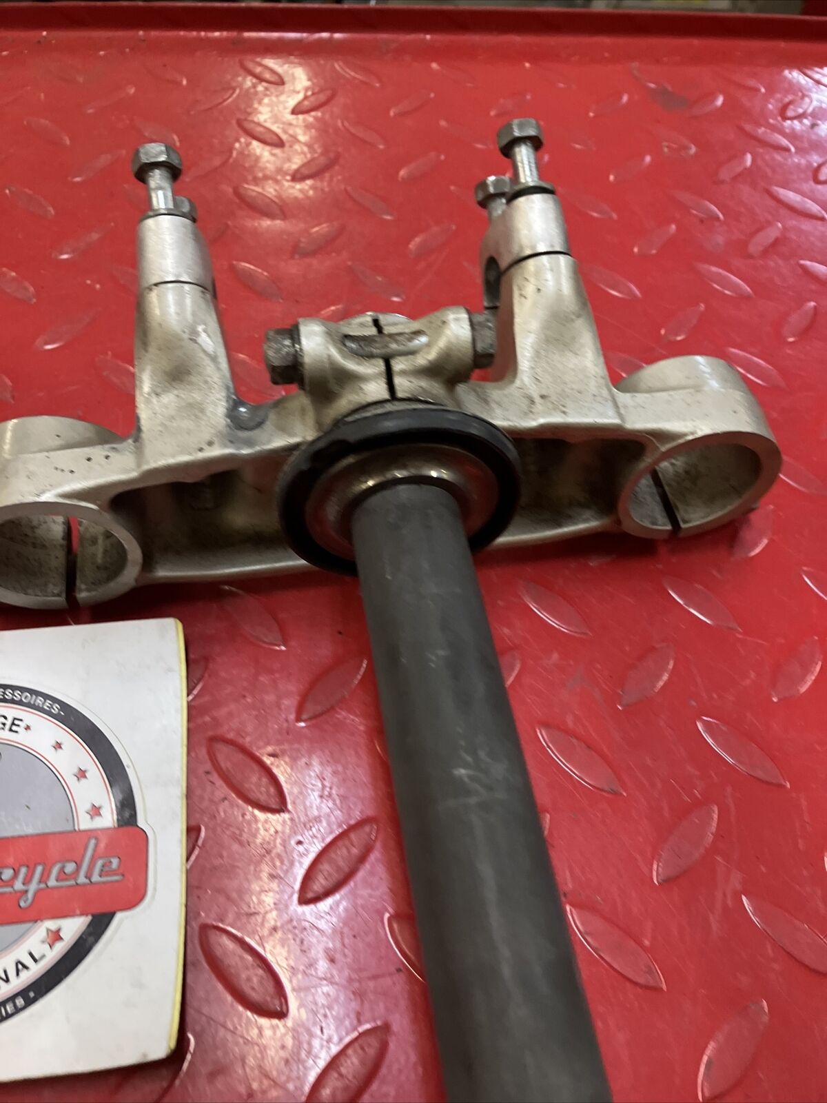 Suzuki RM125 1982 steering stem triple clamp tree 1981