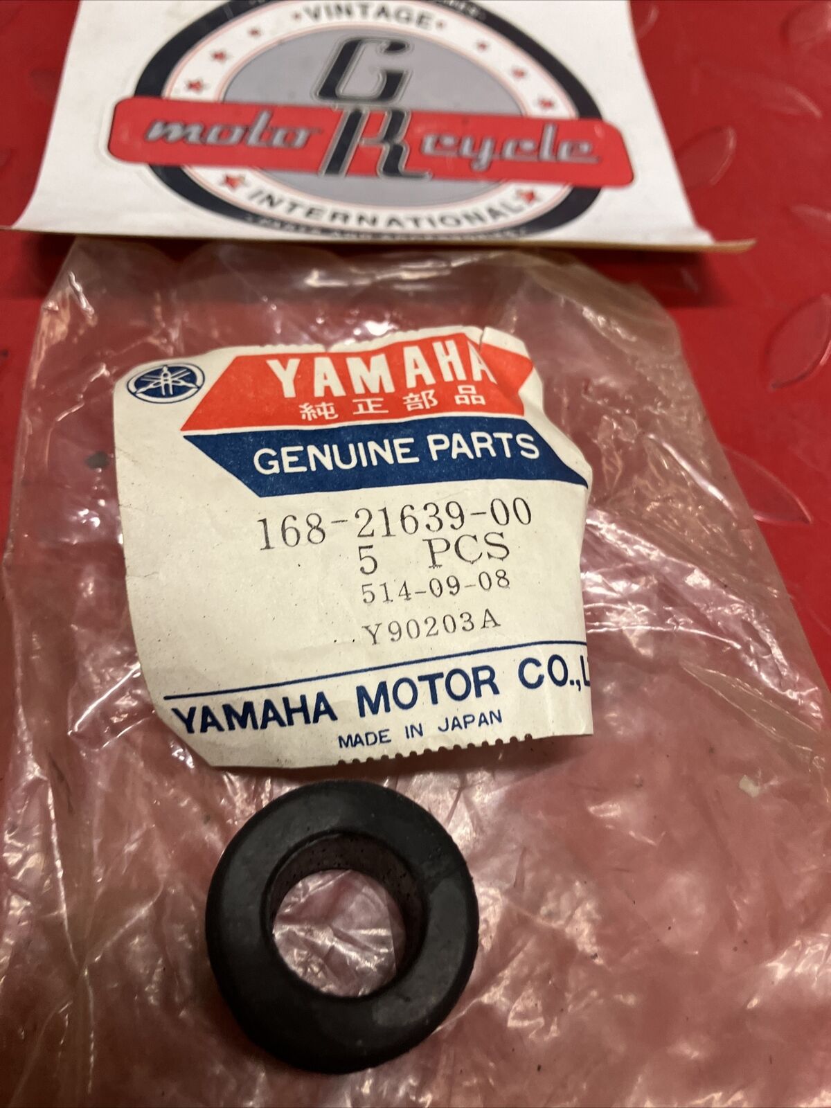 NEW NOS YAMAHA EXHAUST DAMPER 168-21639-00-00 Y67