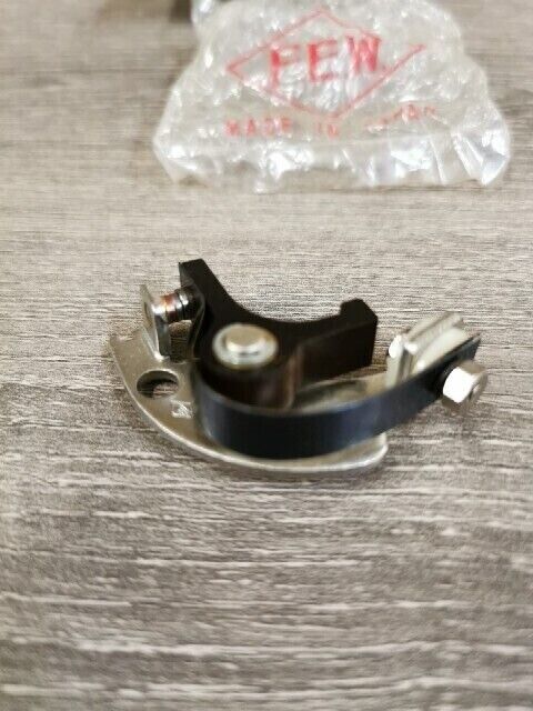 NOS SUZUKI TC250 1969 LEFT CONTACT POINT ASSY 31460-11010 S41