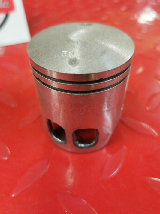 NOS YAMAHA LT2 1972 PISTON .50 305-11636-01-00 Y50