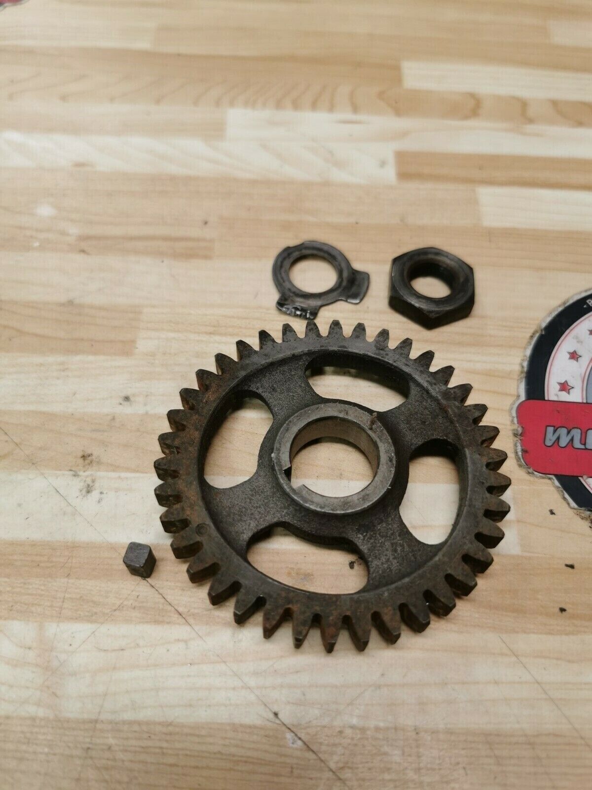 Yamaha XT200 1982 crankshaft counter balancer shaft weight gear 1983
