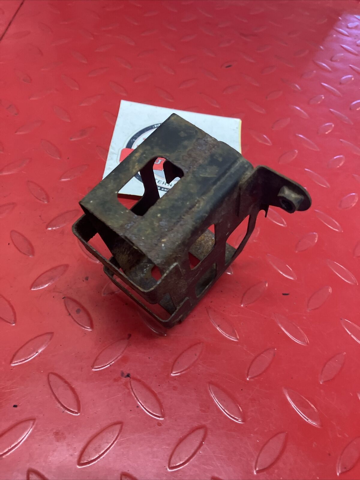Suzuki RV90 1975 battery tray holder