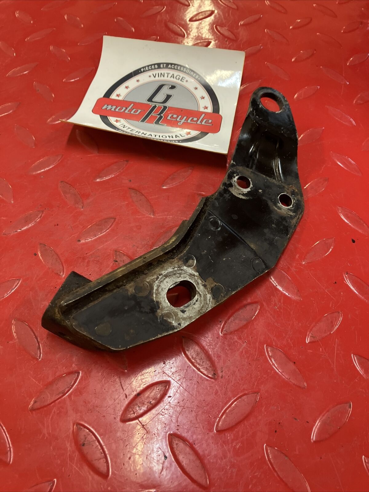 Yamaha RD400 1977 Left side muffler stay footpeg bracket holder 1976 1978