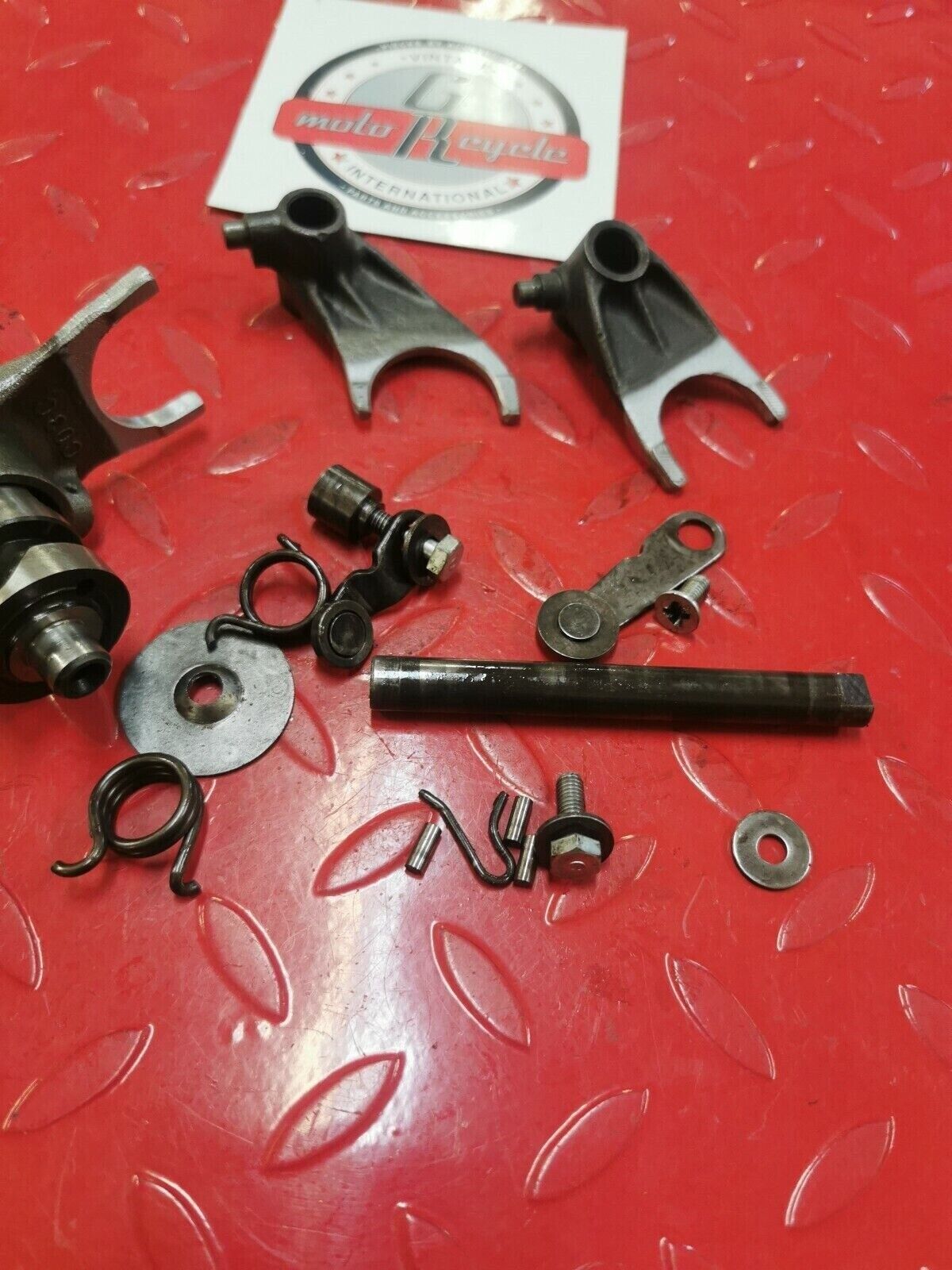 Honda CR250M 1976 transmission gearshift gear shift drum cam forks 24301-357-030