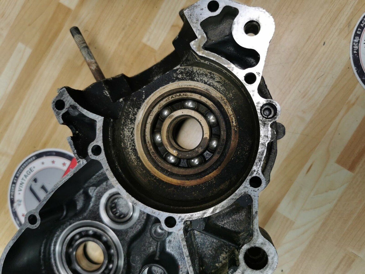 Kawasaki KDX200 1986 crankcase crank case left right 1987