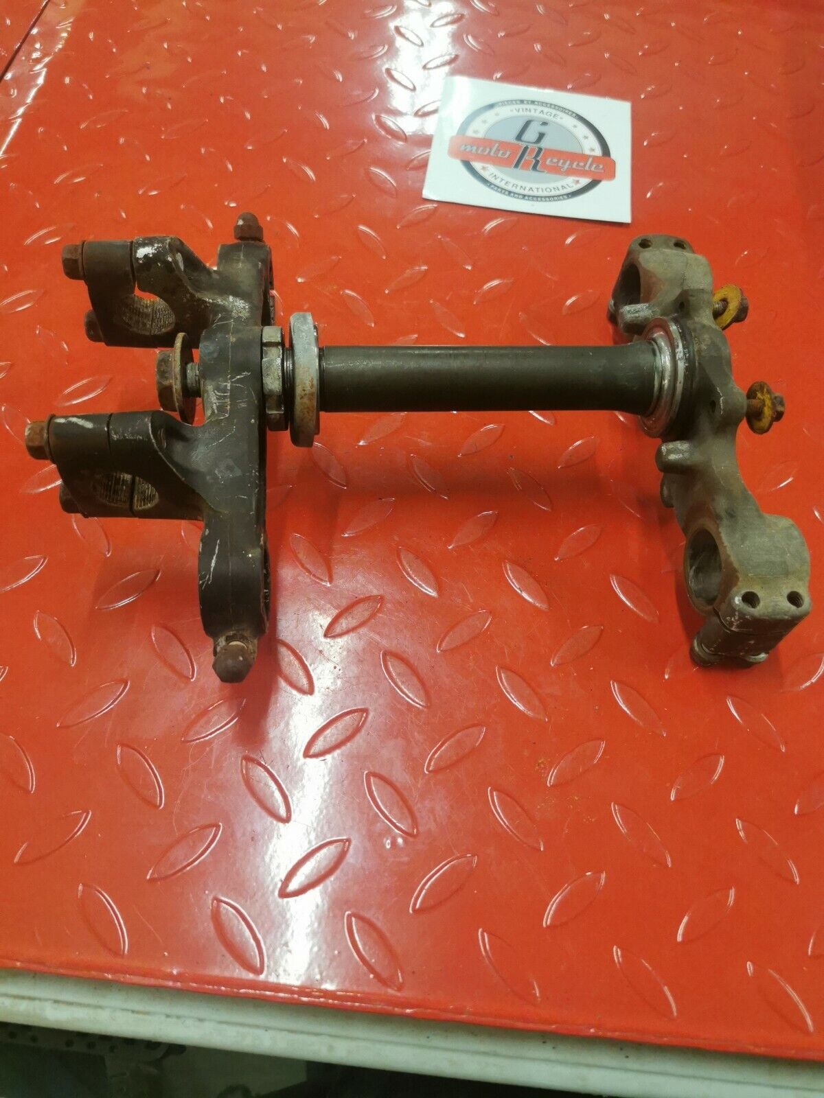 Yamaha YZ80 1981 steering stem triple tree clamp crown 3R1-23340-00-90