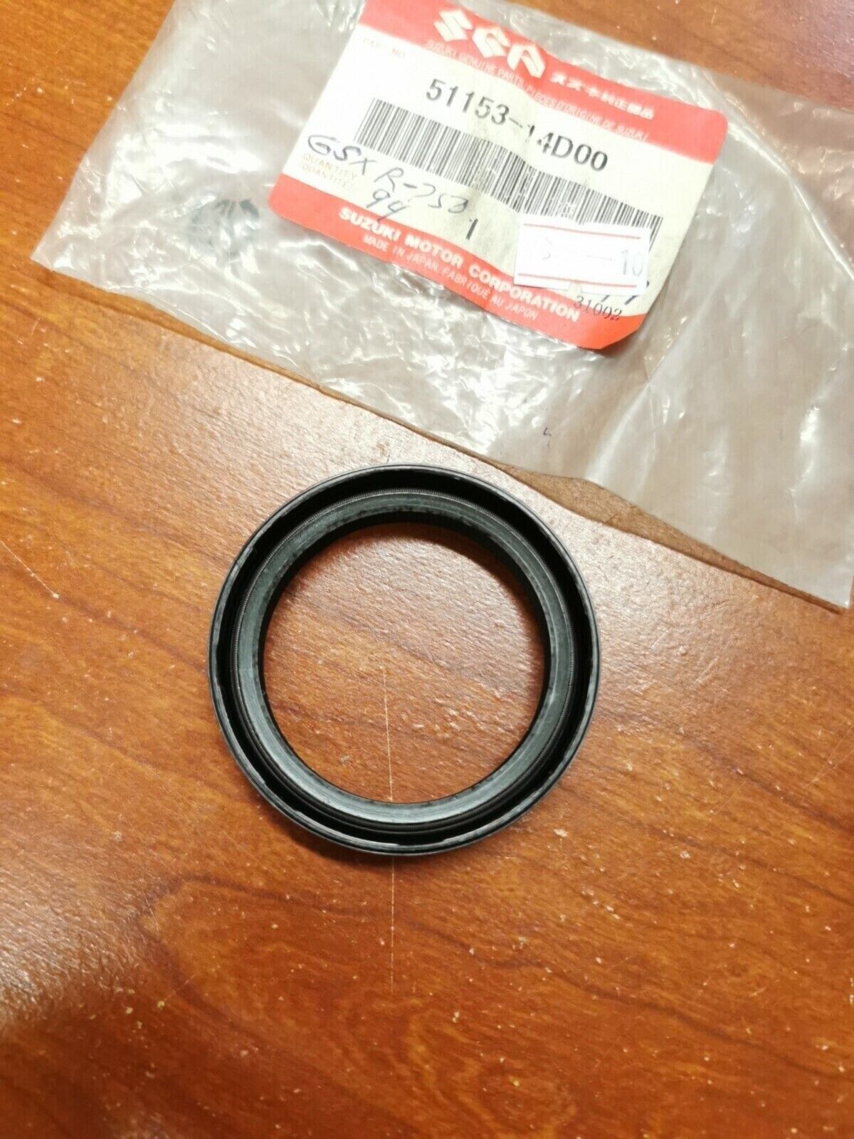 NOS SUZUKI DR-Z250 GSF1200 DL1000 RF900RV GSX-R750 FORK OIL SEAL 51153-14D00 S30