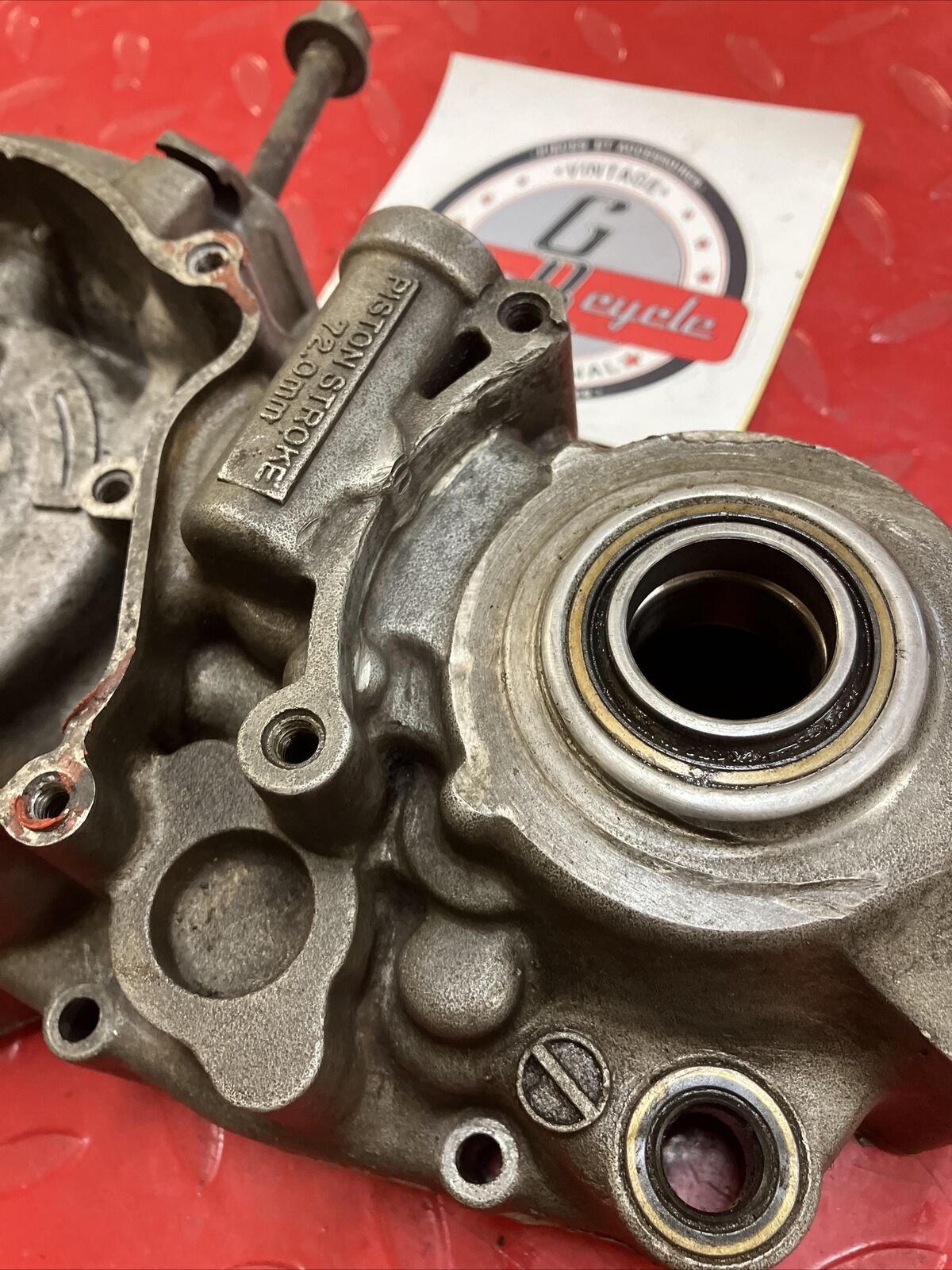 Kawasaki KX250 1999 left crankcase 1998