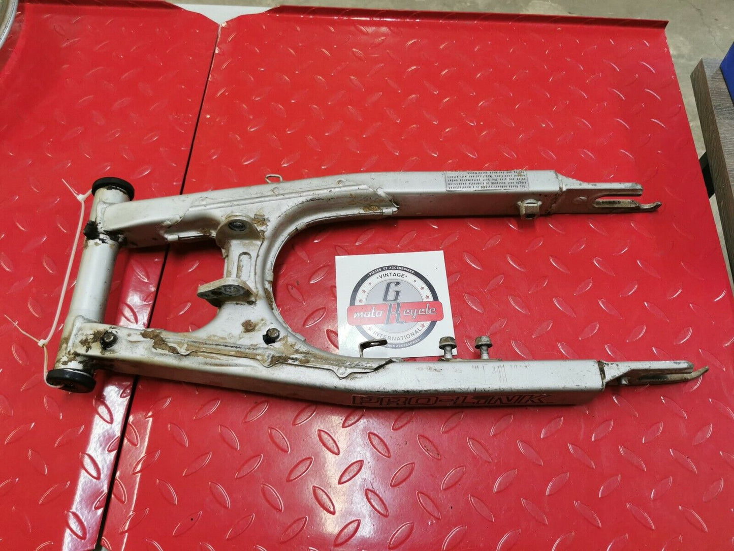 Honda XR200R 1987 swingarm rear swinging arm