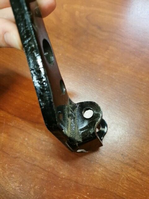 NOS Honda 1983 ATC250R RIGHT FOOTPEG PLATE 50616-964-010 H84