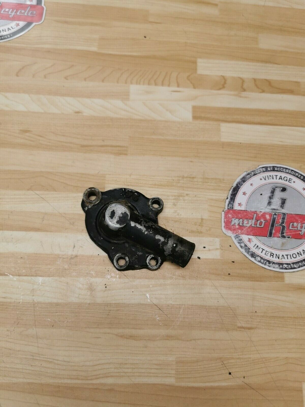 Yamaha YZ125 1985 waterpump water pump cover housing 1983 1984