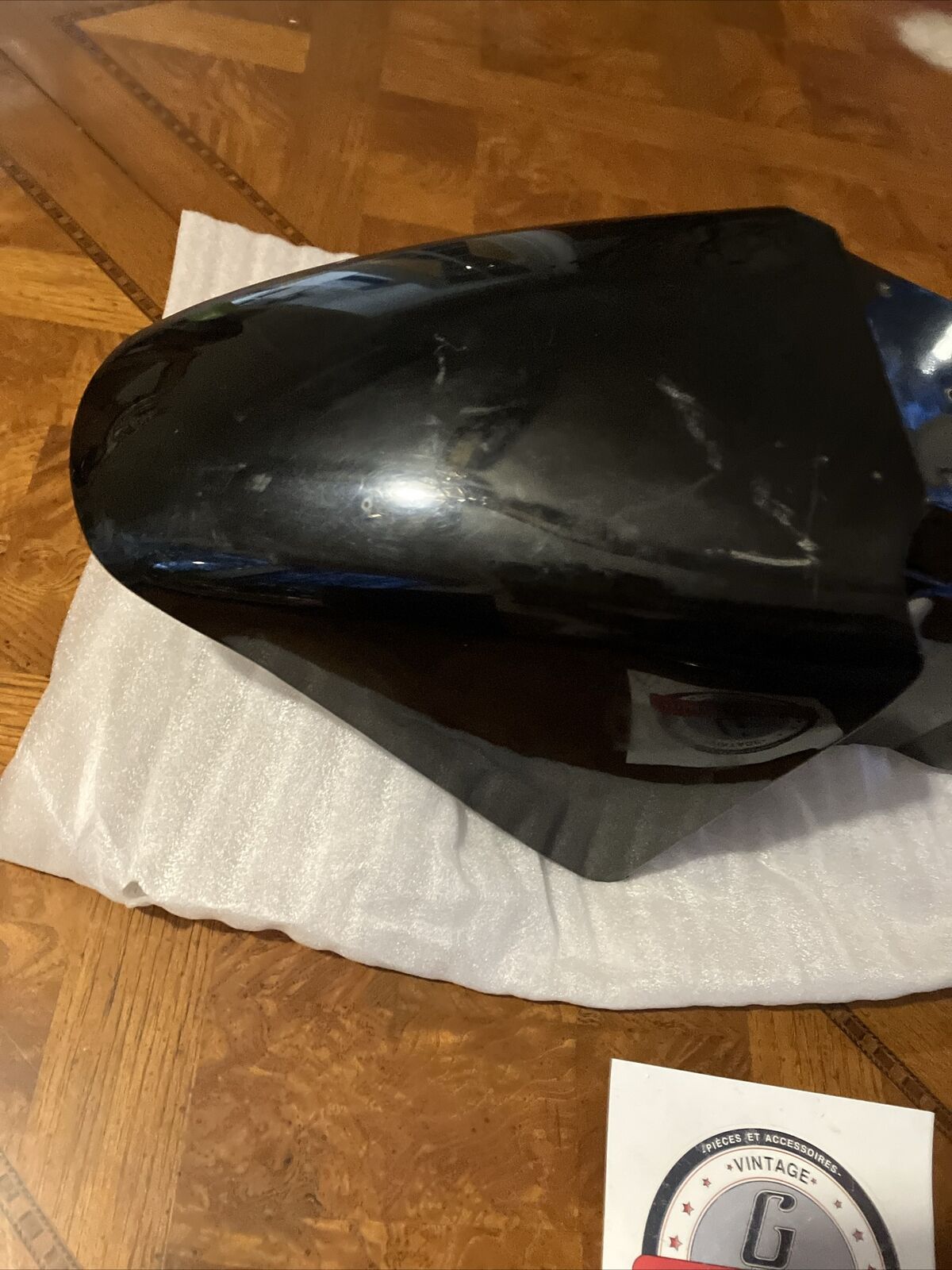 NOS Suzuki GSX600F GSX750F 1989 - 1996 FRONT FENDER 53111-20C00-33J S34