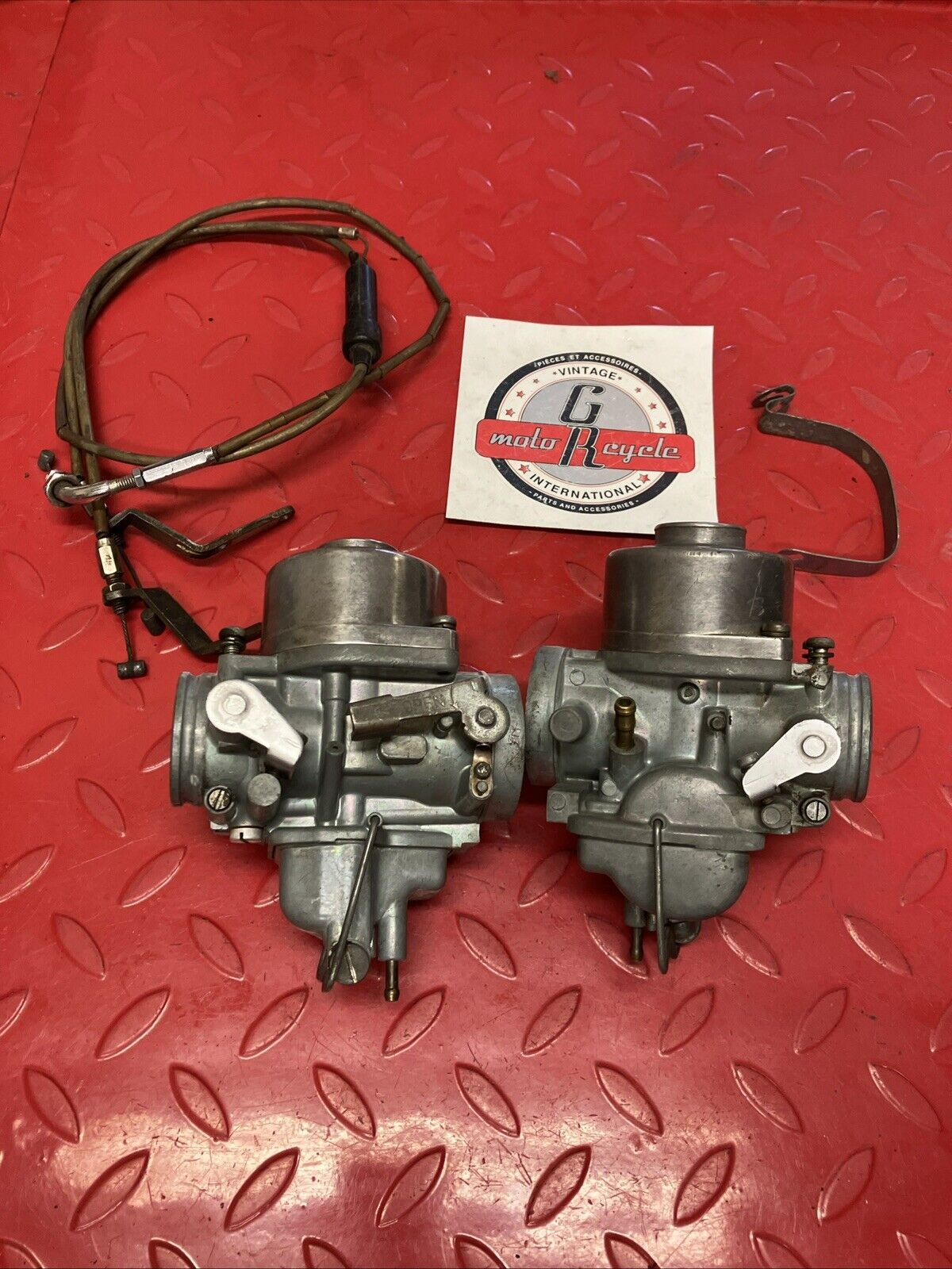 Honda CB500T 1975 1976 carburetor set CLEANED BUT NOT RESTORED U4