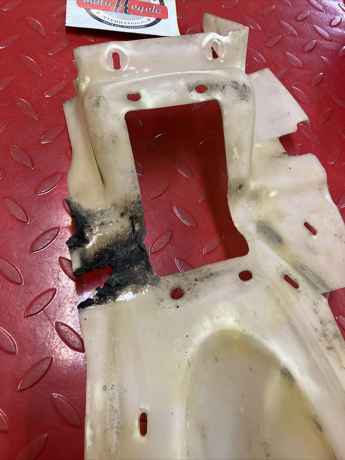 Kawasaki KDX200 1987 rear inner fender mud splah guard air filter flap 1986 1988