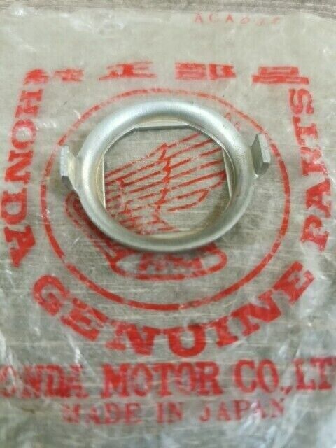 NOS HONDA C110 C65 CA102 RECEIVER GEAR BOX C1105538 SUB BY 44808-011-000 H79