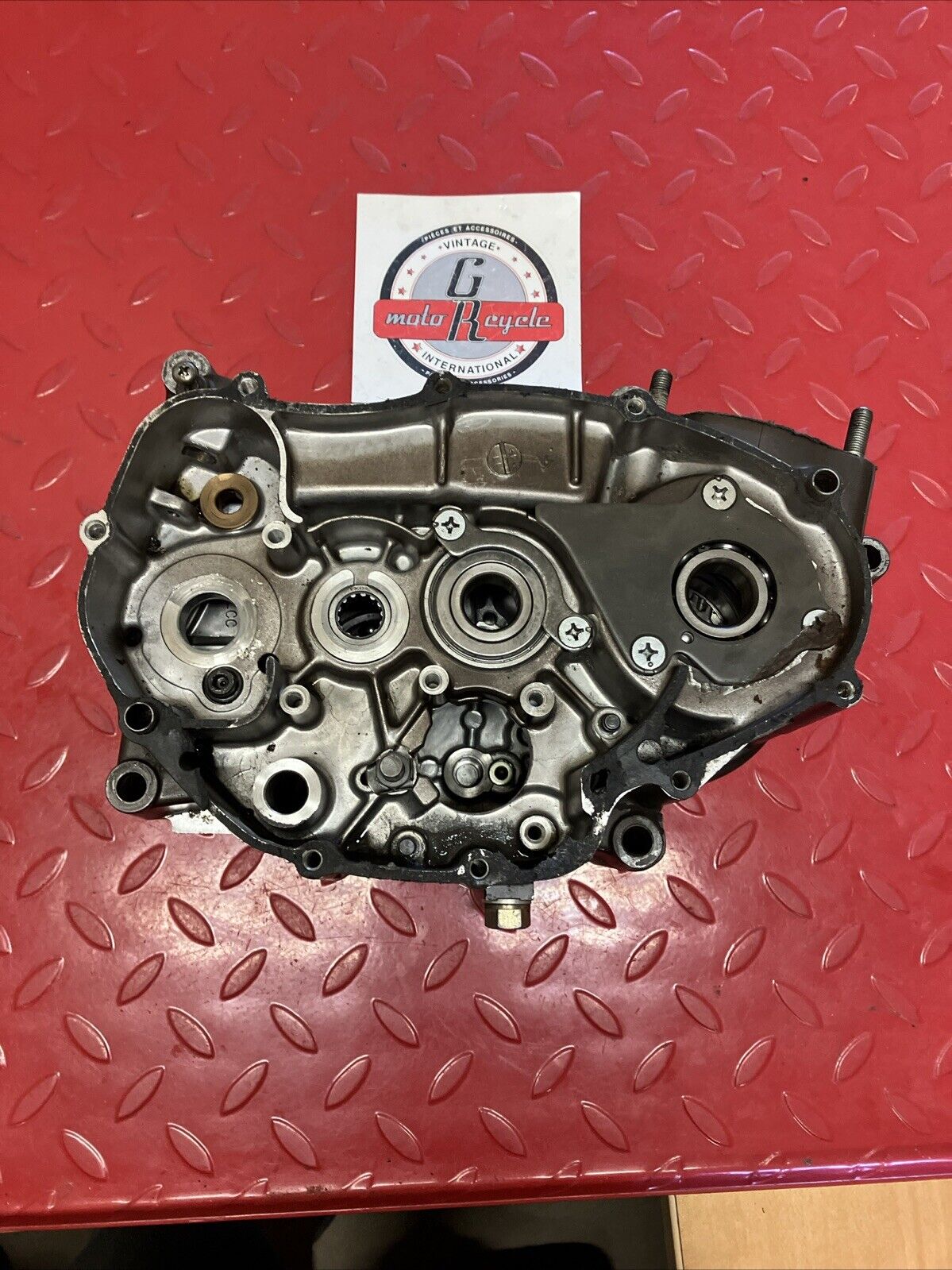 Honda MT125 1975 Left right crankcase set 1974