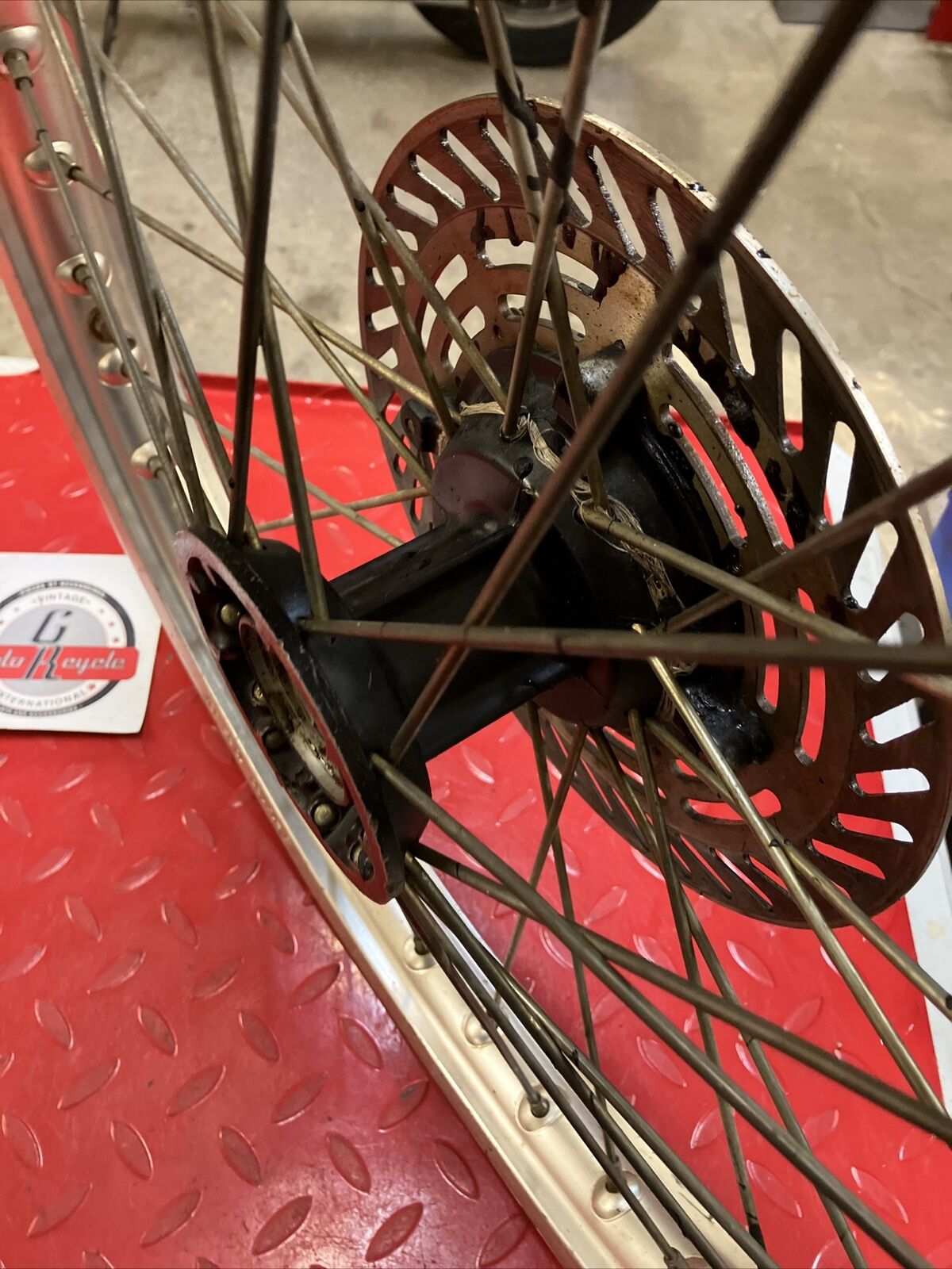 Honda CR250R 1988 front wheel hub rim CR125R CR500R 446A5-KS6-830