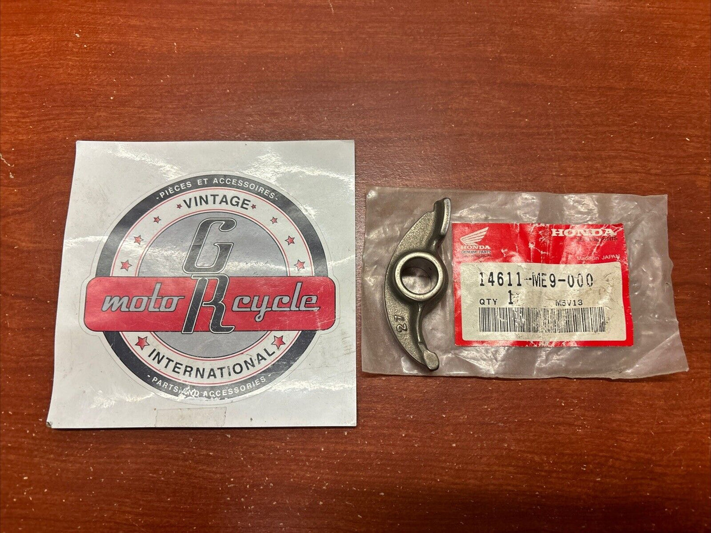 NOS Honda NV750C VT1100C VT700C VT750C VT800C ROCKER ARM 14611-ME9-000 H171