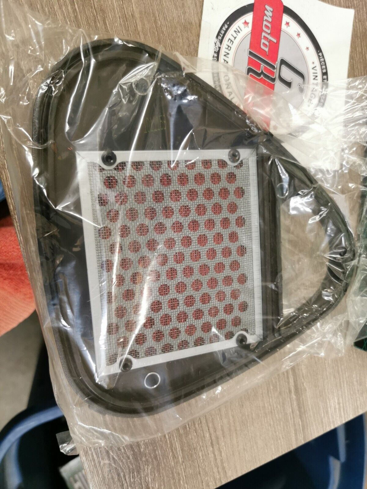 NOS HIFLOFILTRO VT600 1988 - 1998 Air Cleaner HFA 1607 J37