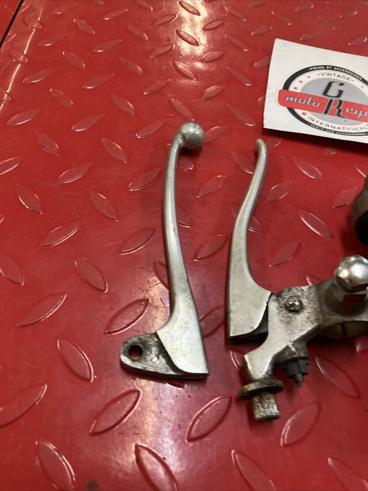 Kawasaki G5 1972 handle switch left right clutch brake lever 46091-019 46019-020