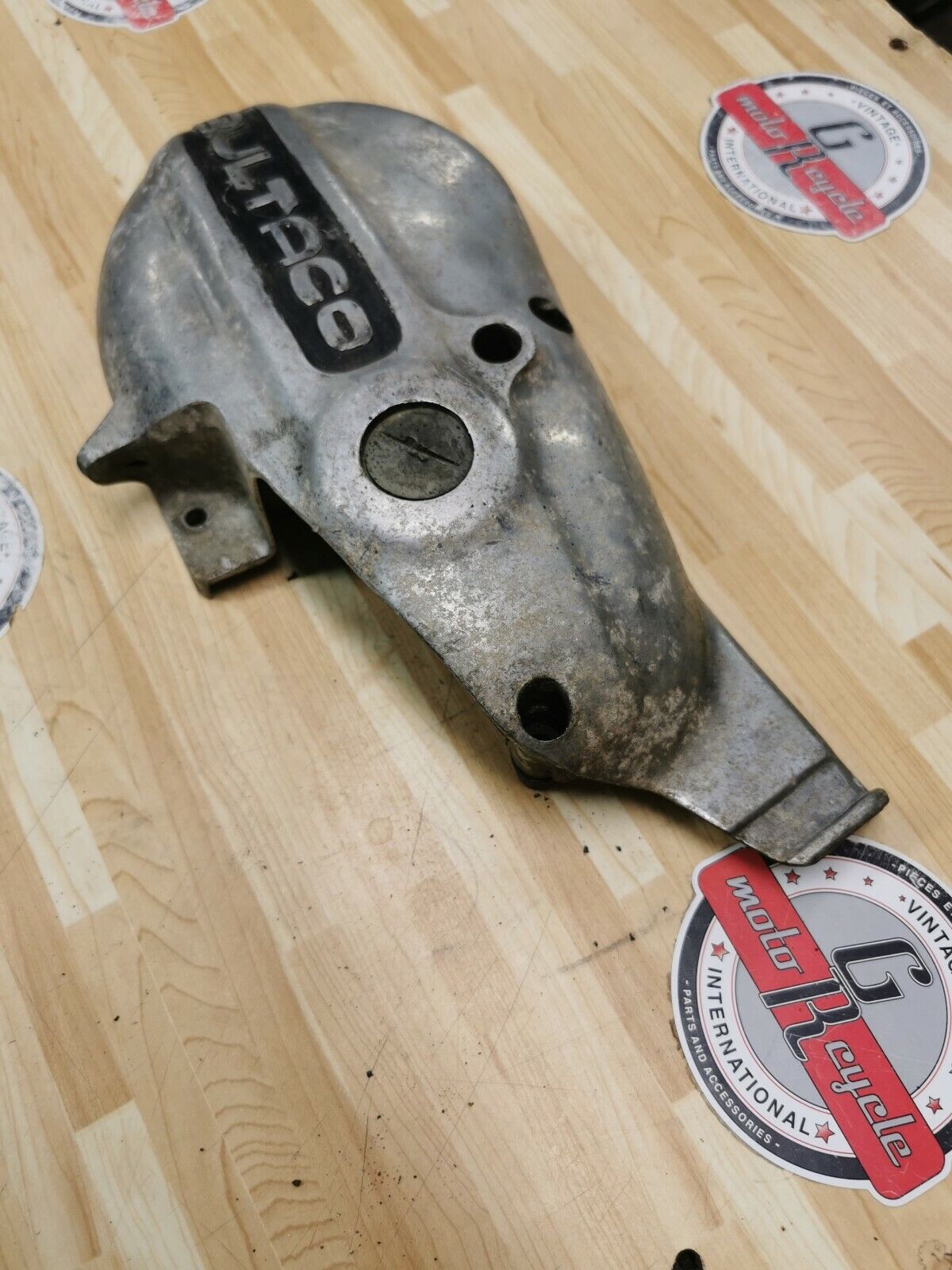 Bultaco left crankcase cover stator cover clutch lifter actuator 1520-y005