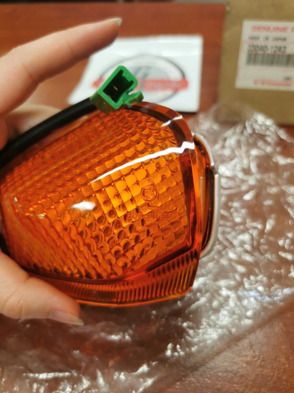 NOS Kawasaki 1993 - 2005 ZX600 LEFT REAR TURN SIGNAL 23040-1243 K35