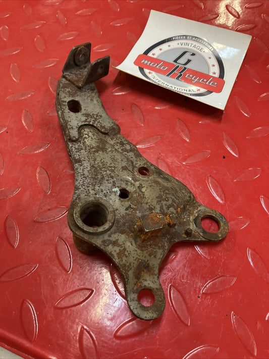 Yamaha RD400 1977 right side muffler stay footpeg bracket holder 1976 1978 2