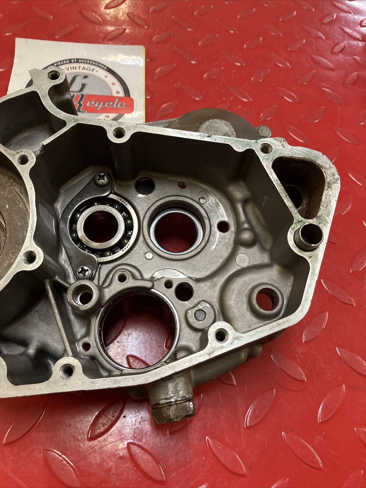 Suzuki RM125 1985 right crankcase crank case