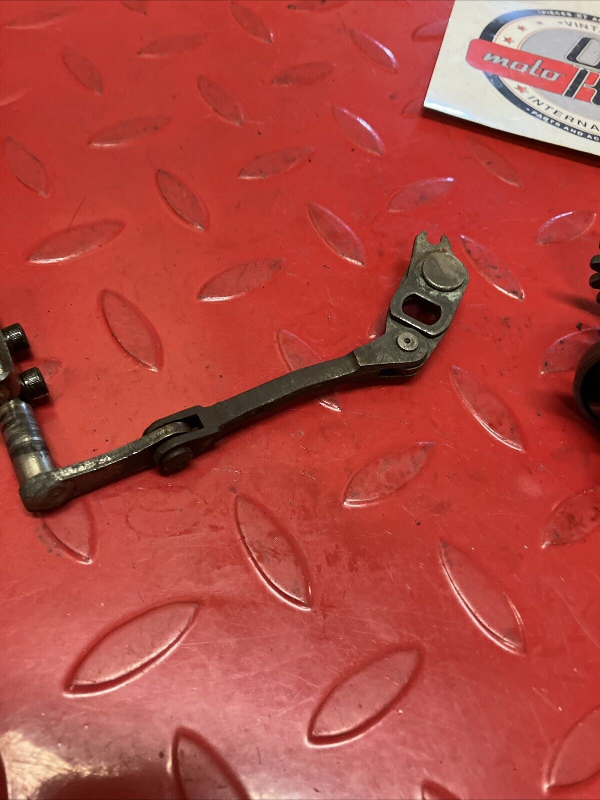 Yamaha YZ125 1983 exhaust power valve actuator push rod lever governor 1984 1985