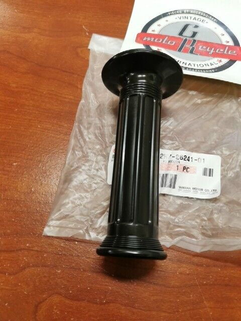 NEW NOS YAMAHA XS850 XS650 XS400 XS750 XS1100 GRIP SUB 2H7-26241-00-00 Y30