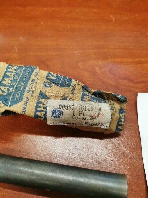 NOS Yamaha DS6 DT1 R5 RD250 RD350 COLLAR 90387-16128-00 SUB 150-22126-00-00 Y110