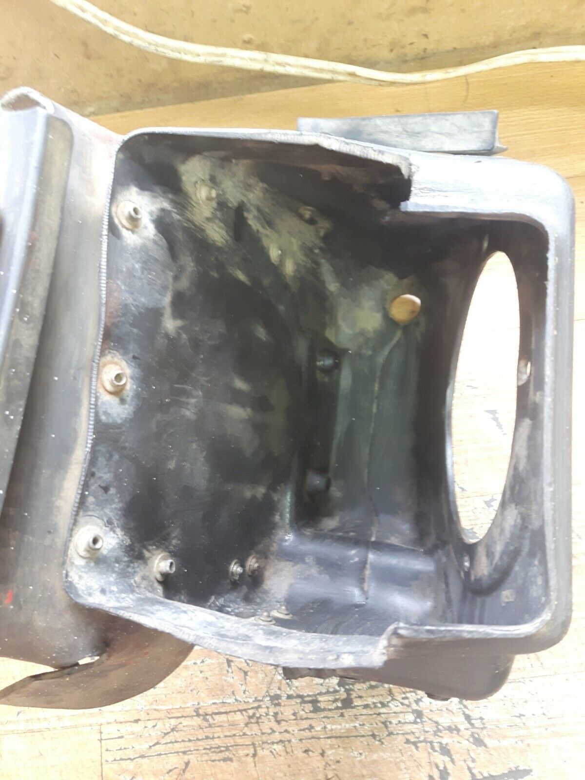 Honda CR125R 1982 Airbox air box cleaner filter housing