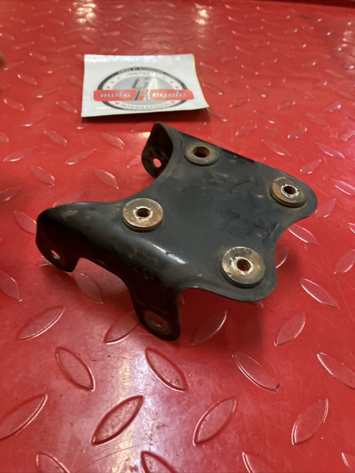 Kawasaki G5 1972 Front fender mounting plate bracket brace