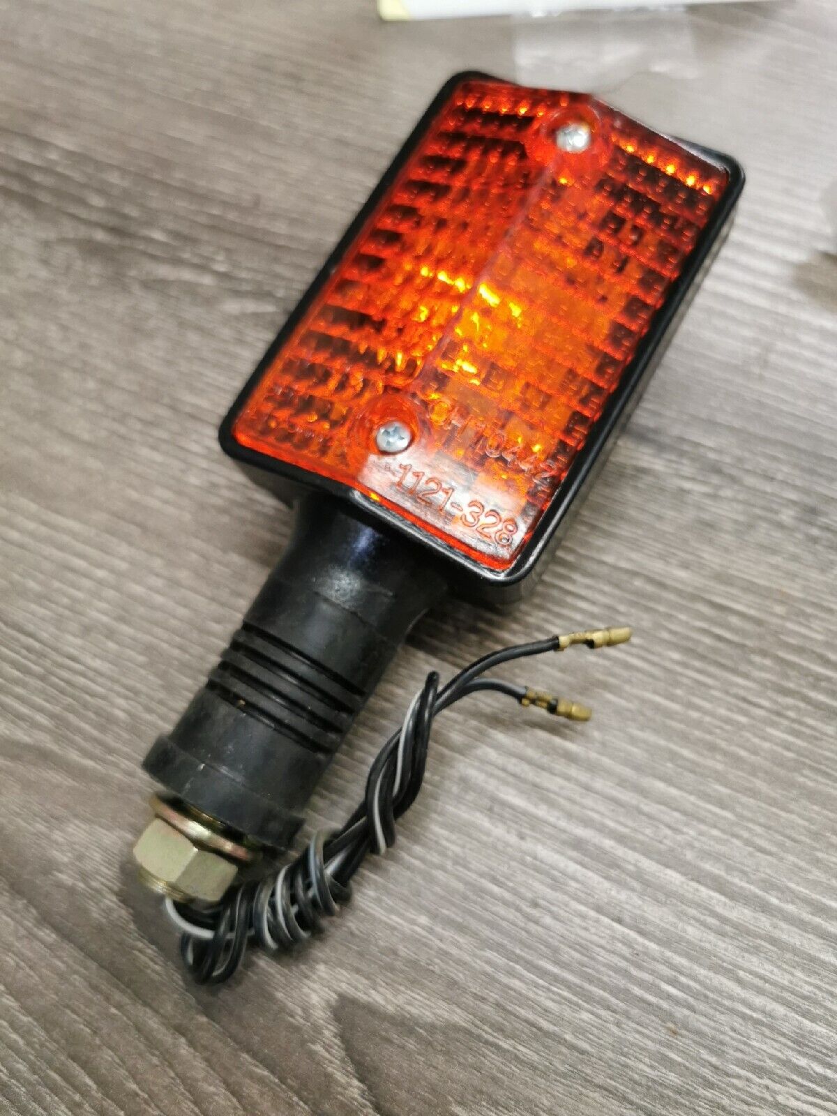 NOS YAMAHA  XT250   2020 FLASHER LIGHT  10V-83310-10-00 Y54