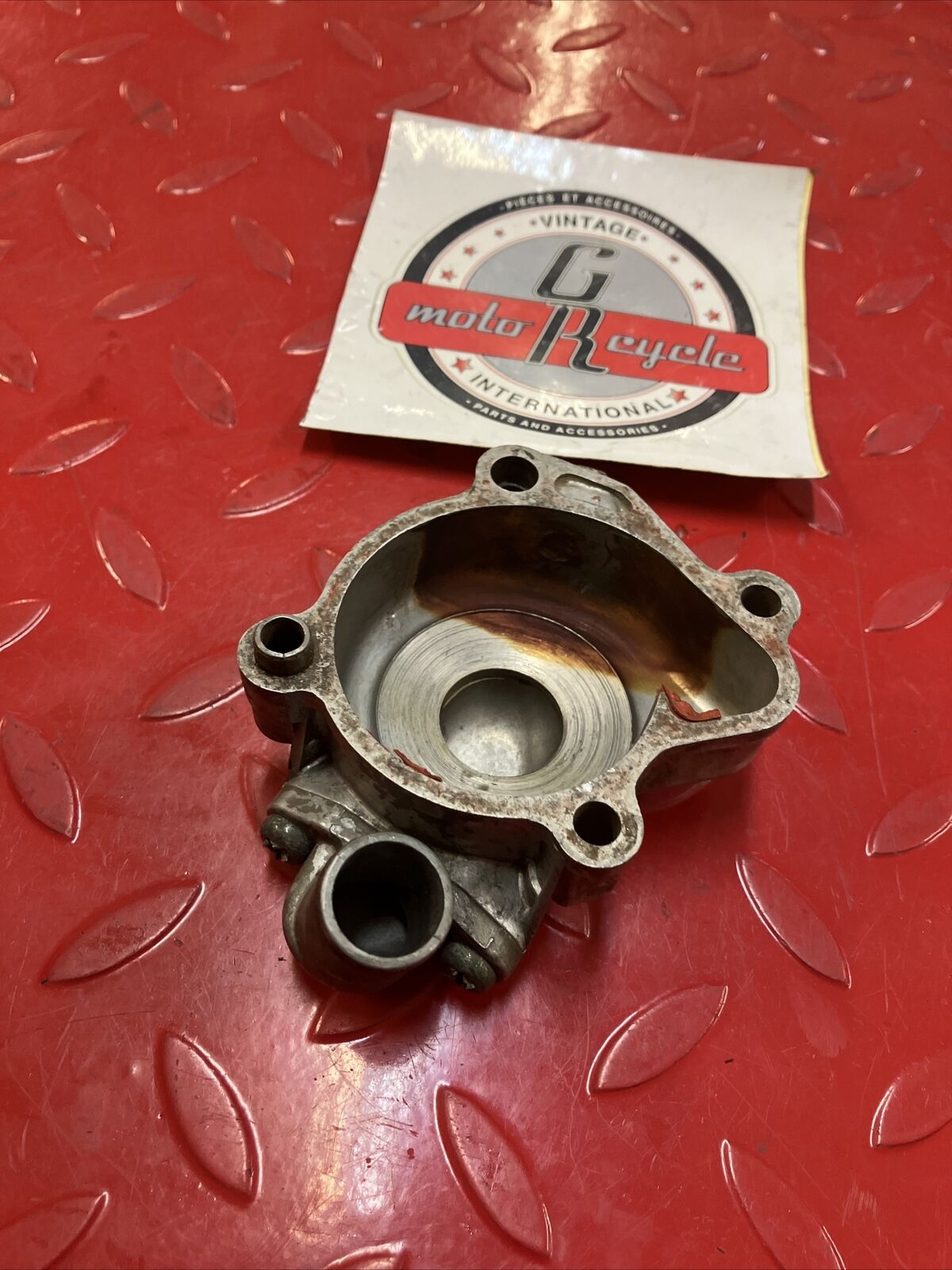 Suzuki RM125 1985 water pump waterpump cover 1981 1982 1983 1984