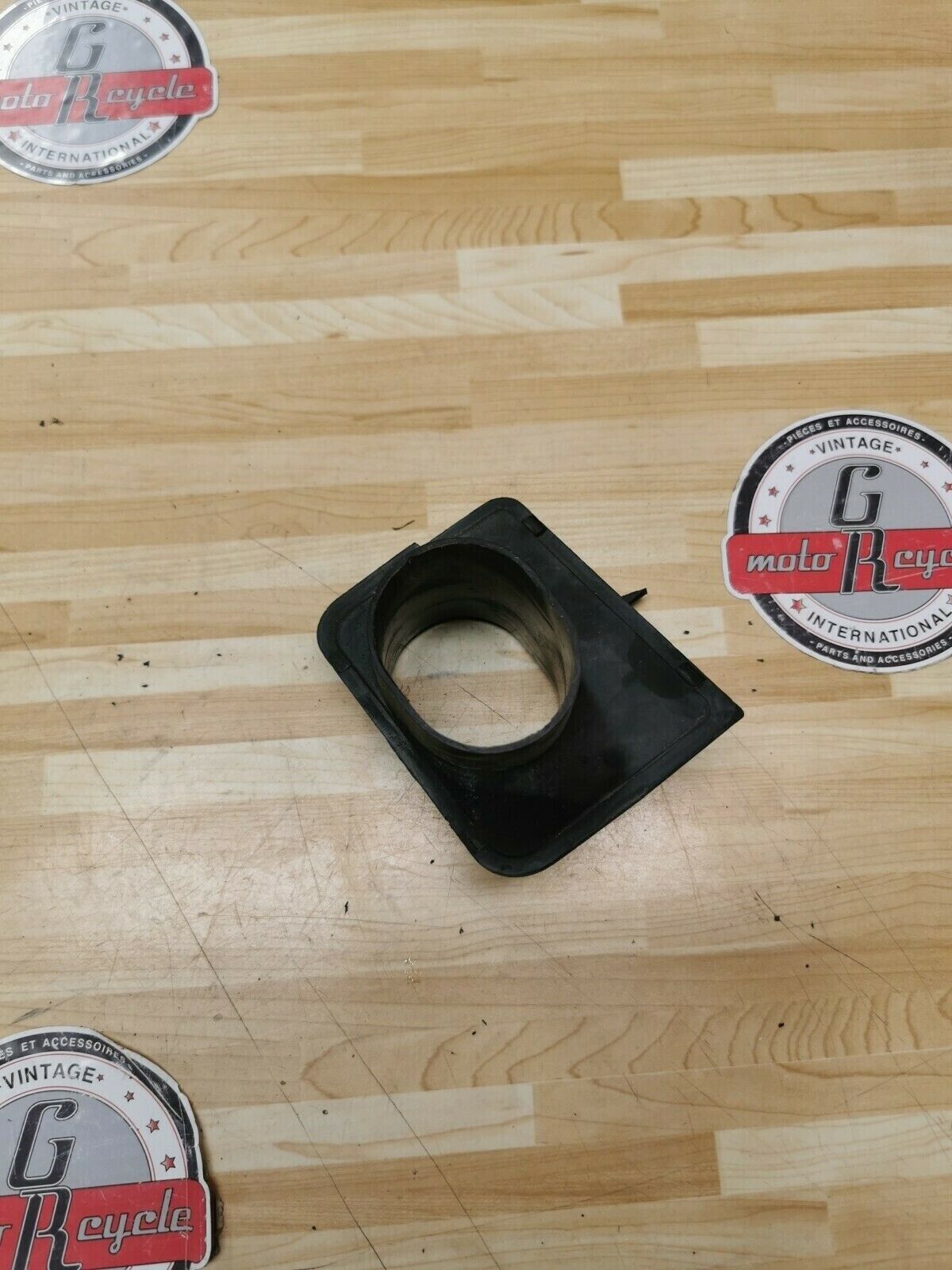 Yamaha DT200 1986 airbox air box filter cleaner intake tube pipe