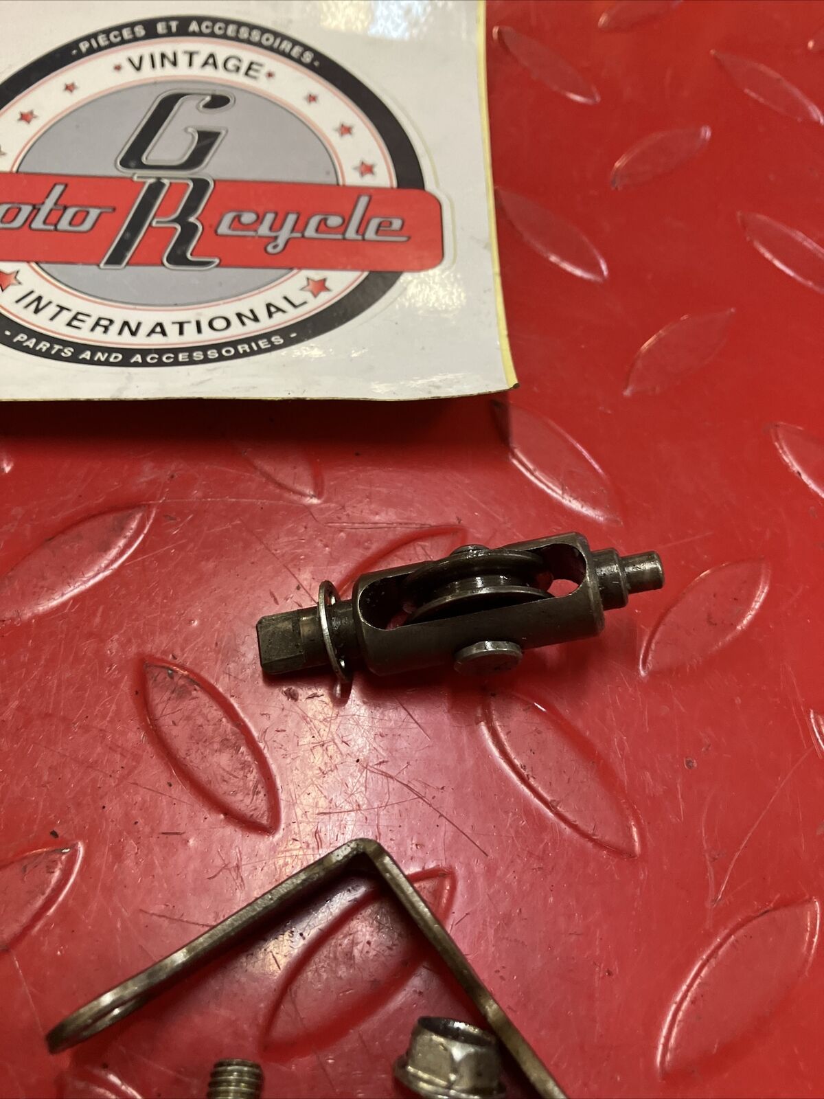 Honda CR250R 1984 waterpump water pump shaft gear 2