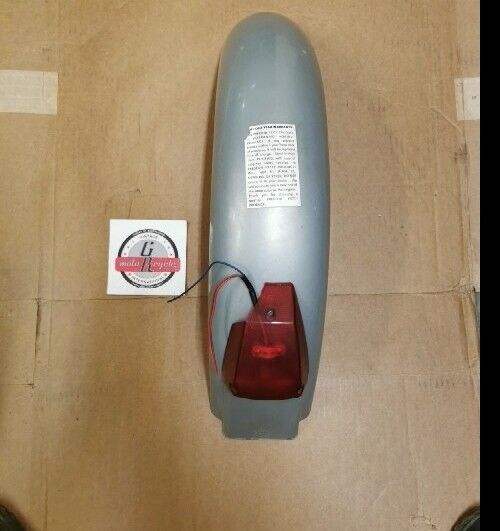 NOS PRESTON PETTY IT REAR FENDER KIT SILVER S718630 ( BROKEN LENS )